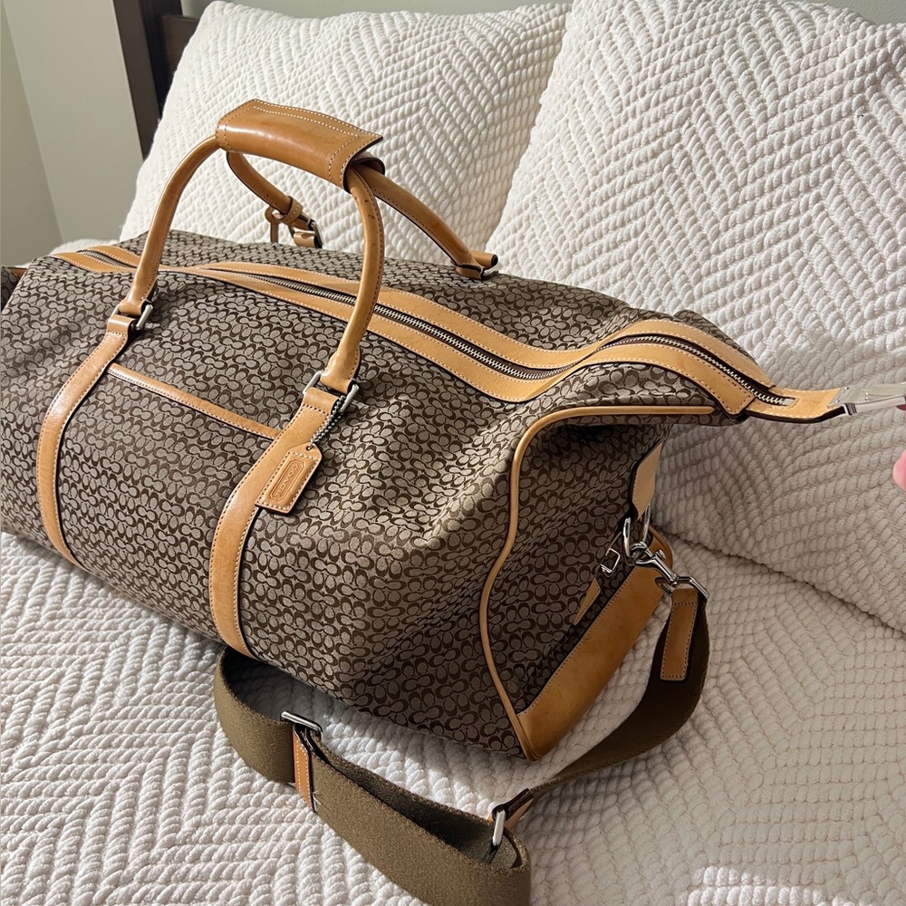 Coach Stylish Tan Leather and Brown Bag - Picture 7 of 15